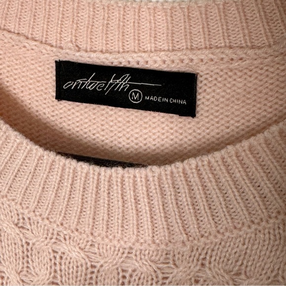 Ontwelfth blush pink boho Fringe long sleeve sweater NWT size S - Picture 6 of 11